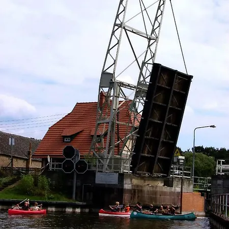 Kanucamp Campingplatz *